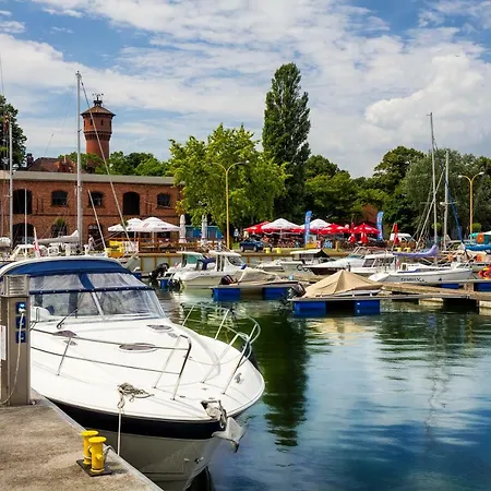 Hm-family-apartment By Eve