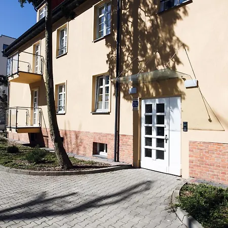 Hm-family-apartment By Eve *