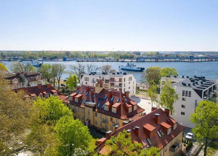 Hm-family-apartment By Eve